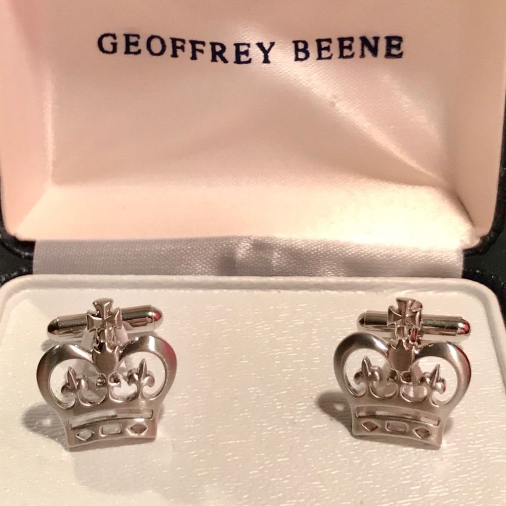 GEOFFREY BEENE CROWN CUFF LINKS